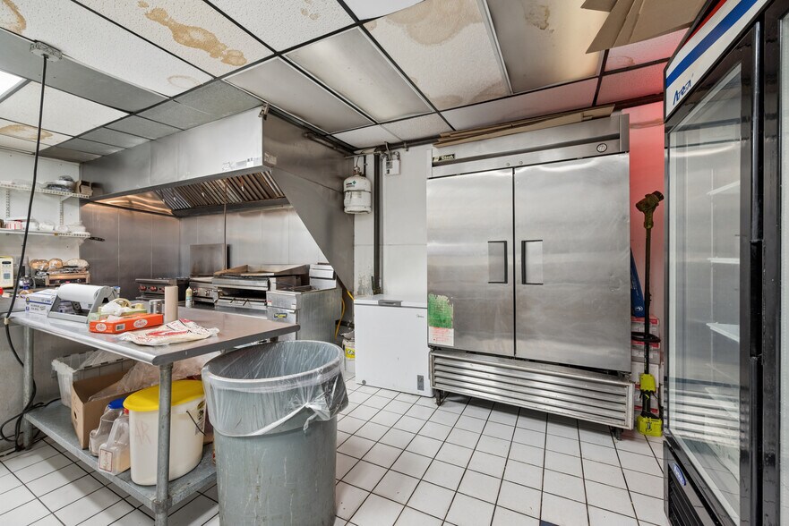 More Photos Of 383 E Main St, Denville Flex For Sale
