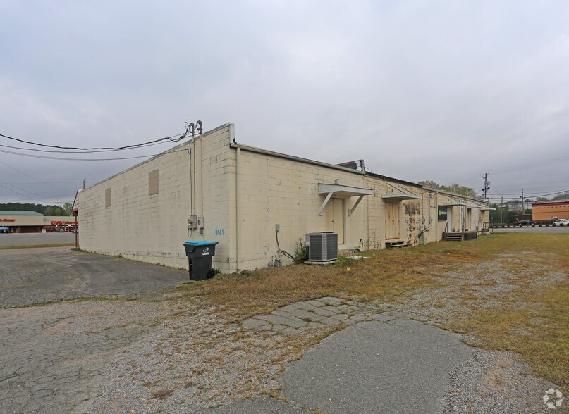 More Photos Of 24 Hazel St, Centreville Storefront For Lease