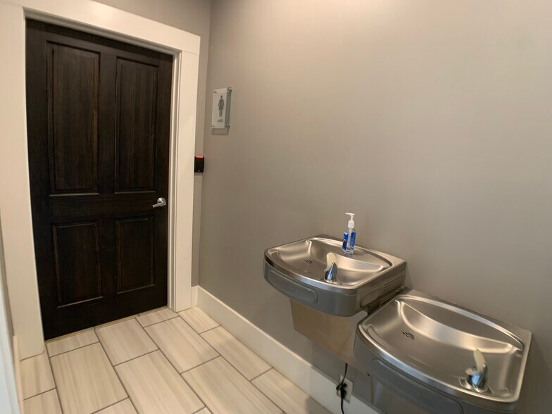 More Photos Of 1201 3rd St, Alexandria Office For Sale