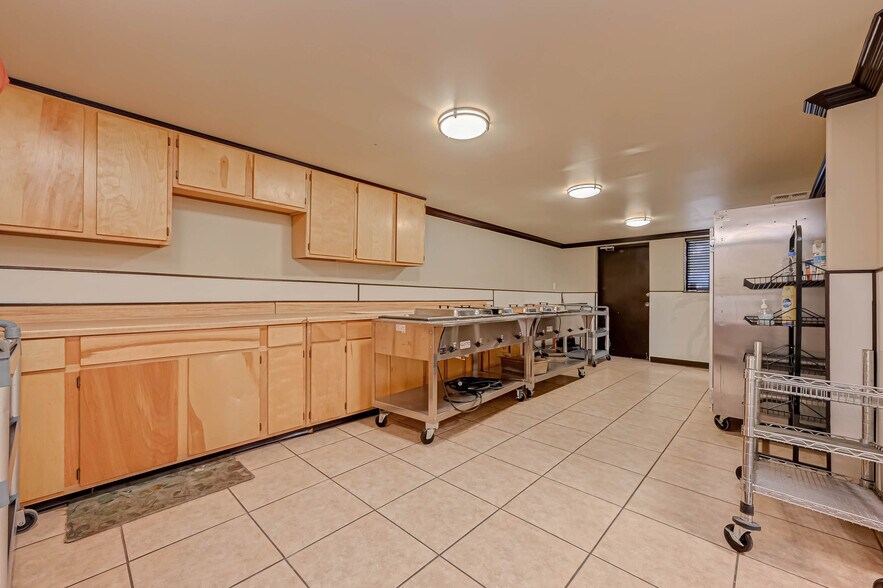 More Photos Of 3402 Amanda Ln, Houston Flex For Sale