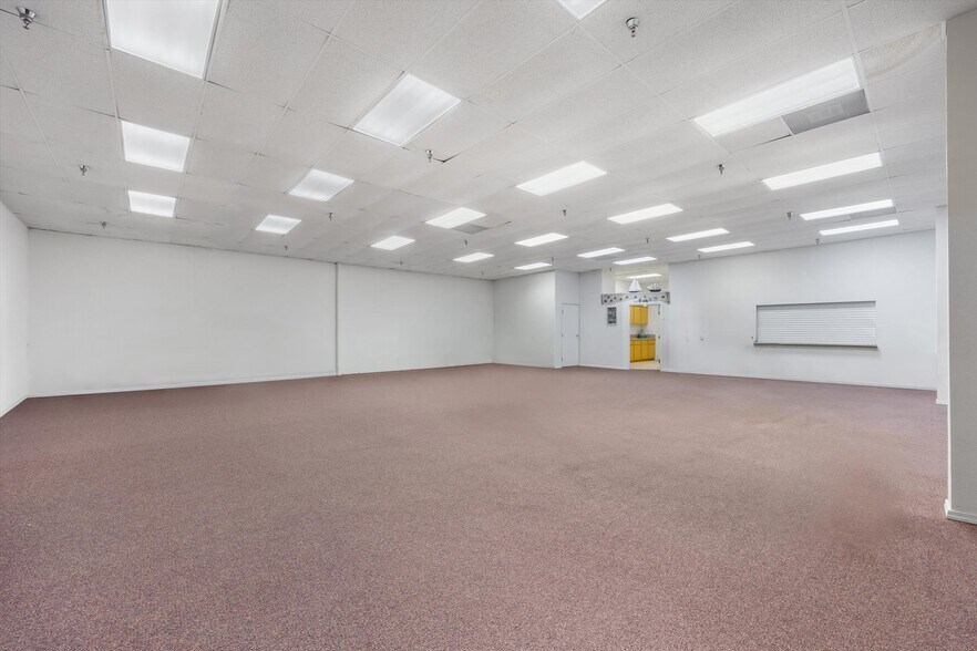 More Photos Of 6701 Niles St, Bakersfield Daycare Center For Sale