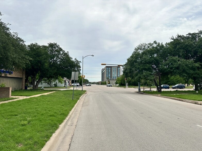 More Photos Of 602 Hickory St, Abilene Medical For Sale