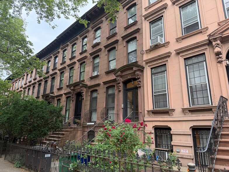 Primary Photo Of 410 Vanderbilt Ave, Brooklyn Apartments For Sale