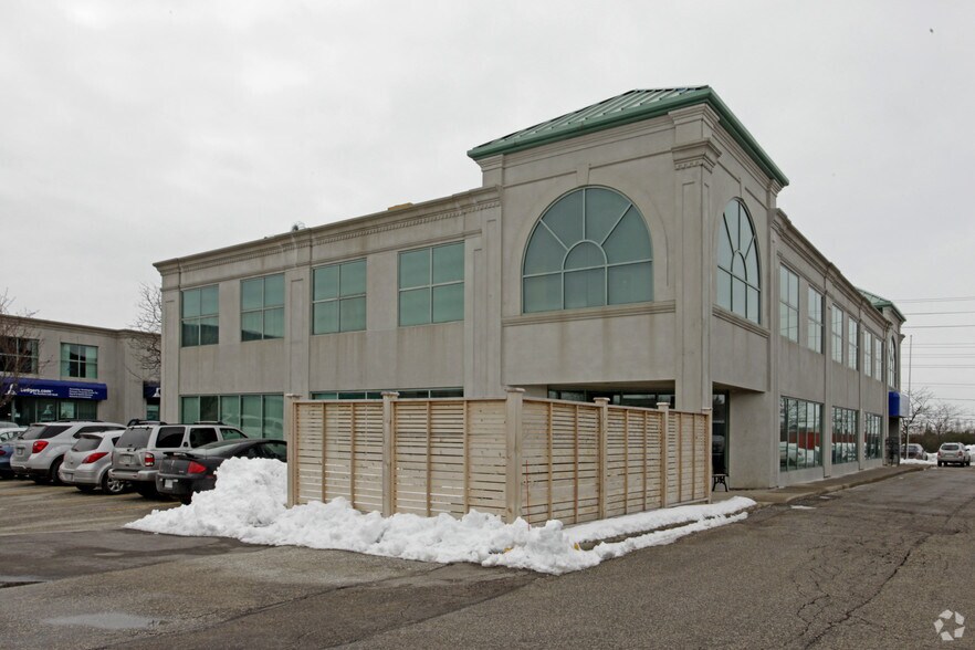 More Photos Of 17705 Leslie St, Newmarket Office For Lease