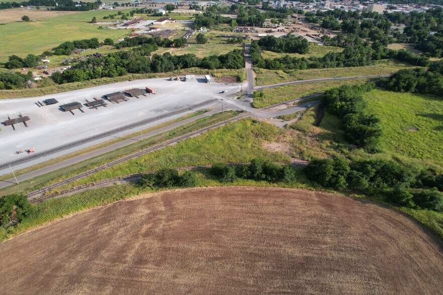 More Photos Of Oklahoma, Chickasha Land For Sale