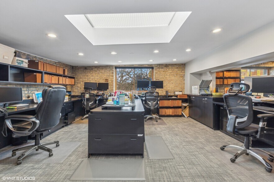 More Photos Of 660 LaSalle Pl, Highland Park Loft Creative Space For Sale