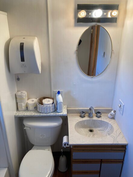 More Photos Of 5215 Rice Lake Rd, Duluth Schools For Lease