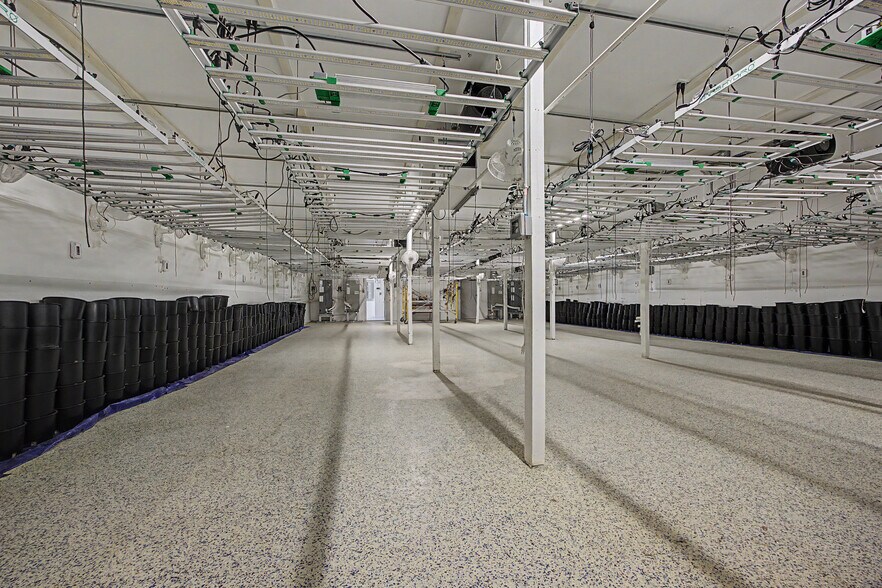 More Photos Of 14165 W Cooksey Rd, Crescent Industrial For Sale