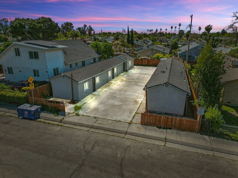 Primary Photo Of 462 Delhi Ave, Stockton Multifamily For Sale