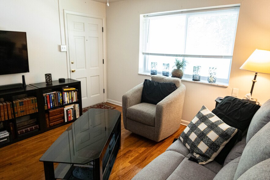 More Photos Of 4600-4612 Murdoch Cut OFF, Saint Louis Apartments For Sale