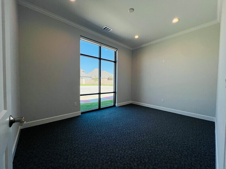 More Photos Of 2120 Prairie Dr, Prosper Medical For Sale