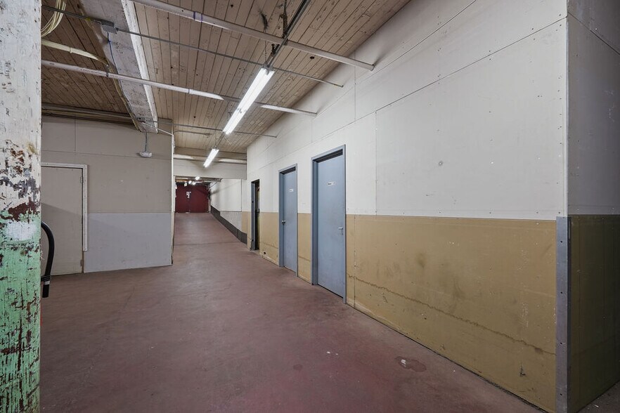 More Photos Of 118-122 Manton Ave, Providence Manufacturing For Sale