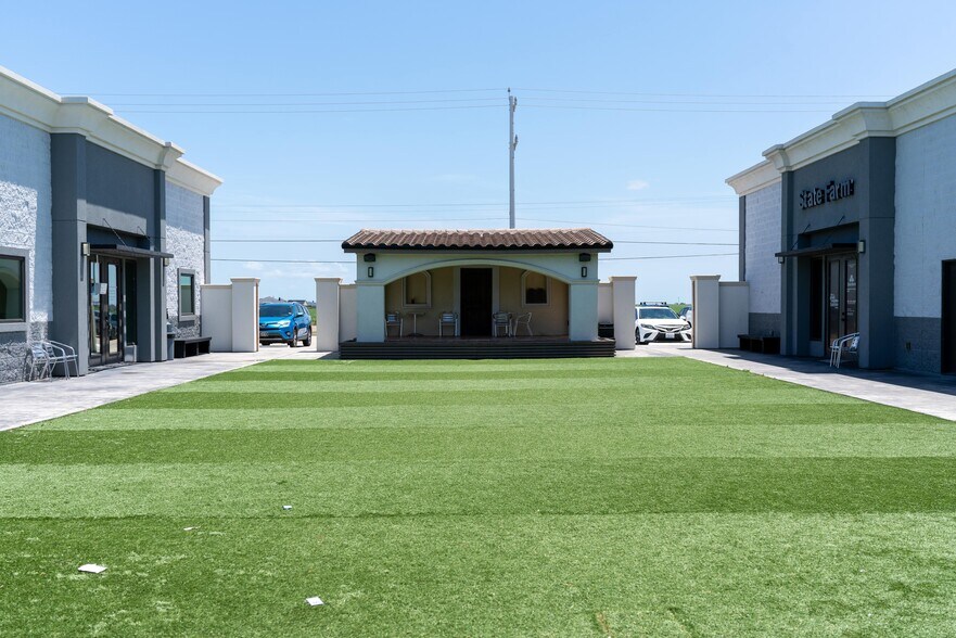 More Photos Of 1290 FM 43, Corpus Christi Storefront For Sale