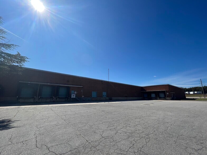 More Photos Of 800 S Ayersville Rd, Mayodan Manufacturing For Sale