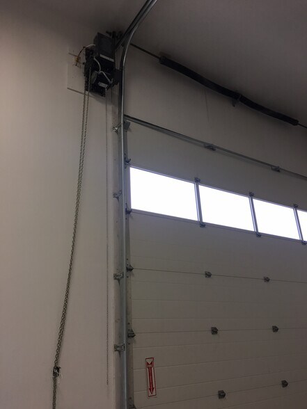 More Photos Of 974 Boulder Blvd, Stony Plain Warehouse For Lease