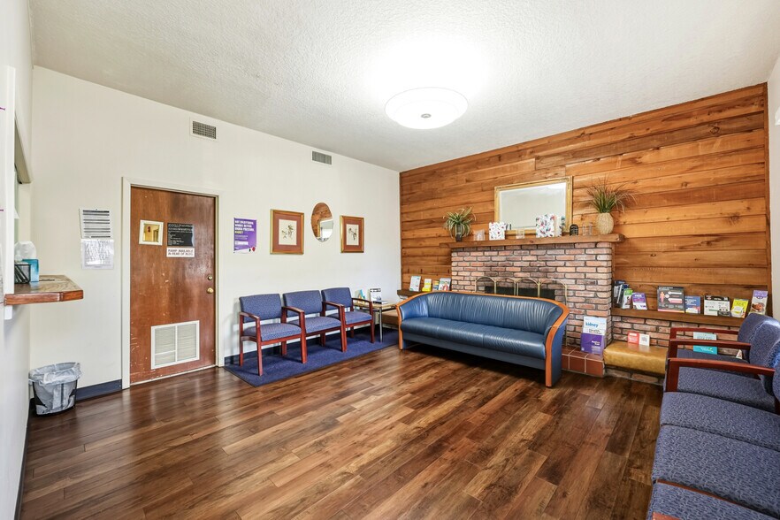 More Photos Of 2585 Herschel St, Jacksonville Office For Sale