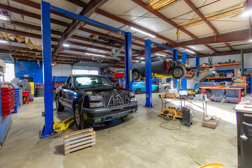 More Photos Of 1224 Dean Forest Rd, Savannah Warehouse For Lease