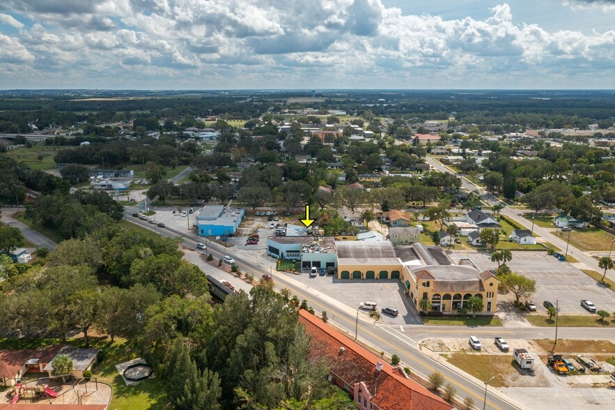 More Photos Of 322 S Scenic Hwy, Lake Wales General Retail For Sale