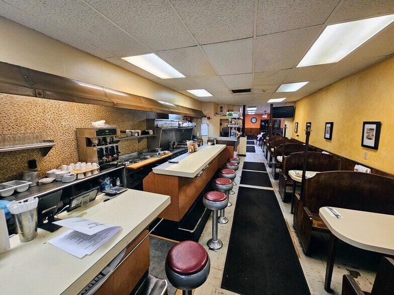 More Photos Of 192 S Broad St, Trenton Apartments For Sale