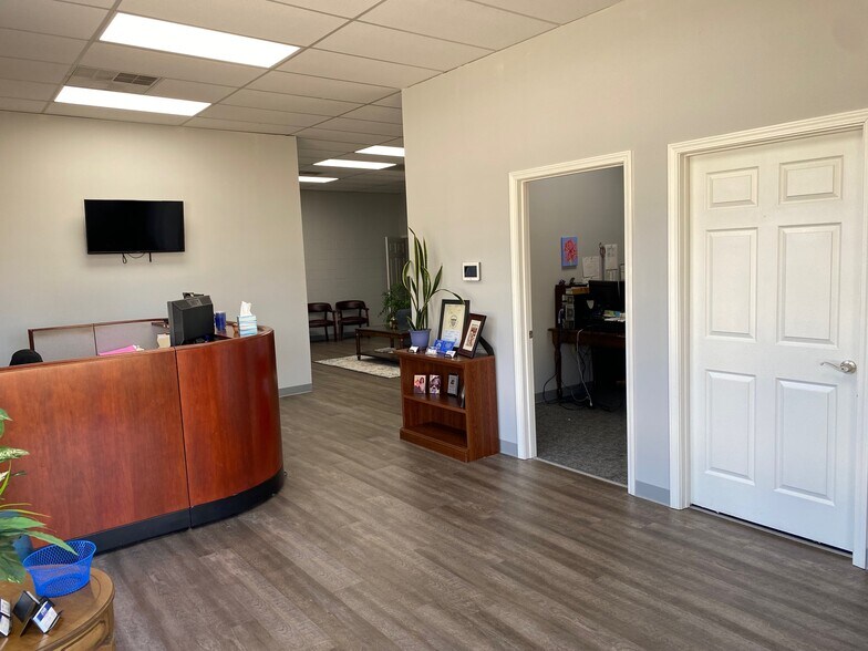 More Photos Of 611 Garfield St, Tupelo Freestanding For Lease