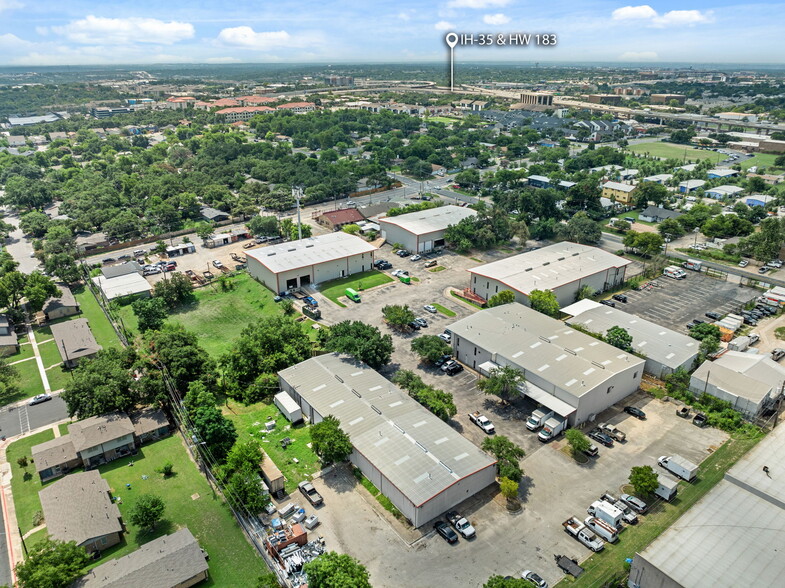 Primary Photo Of 204 W Powell Ln, Austin Warehouse For Lease