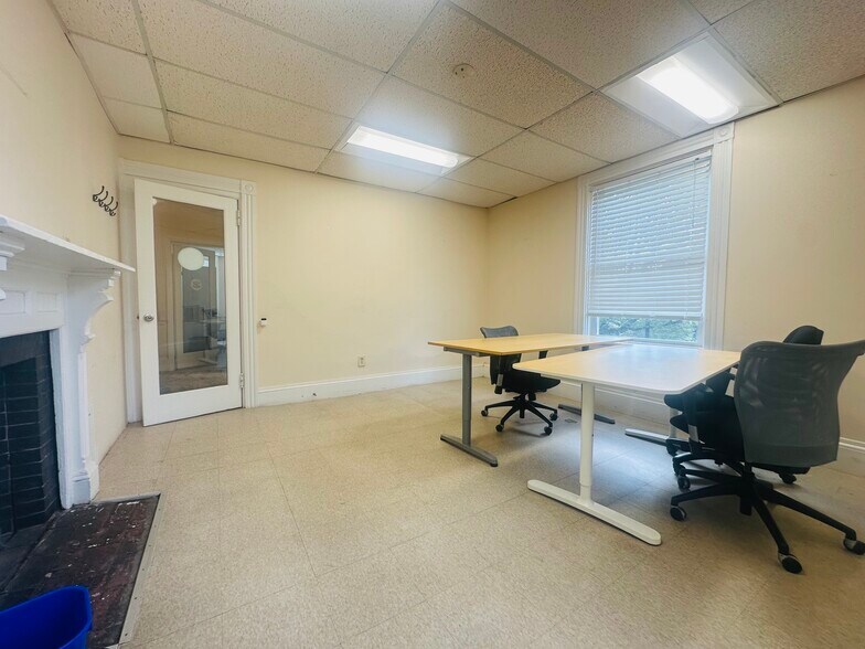 More Photos Of 420 Washington St, Dorchester Office For Lease
