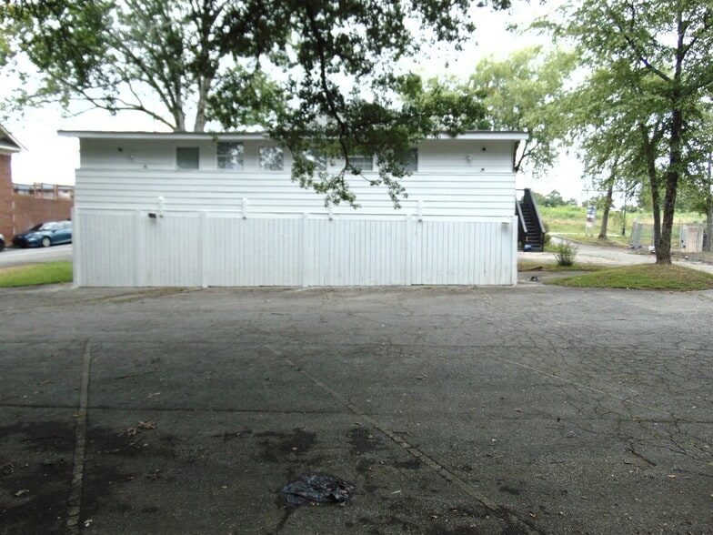 More Photos Of 6277 Memorial Dr, Stone Mountain Medical For Sale