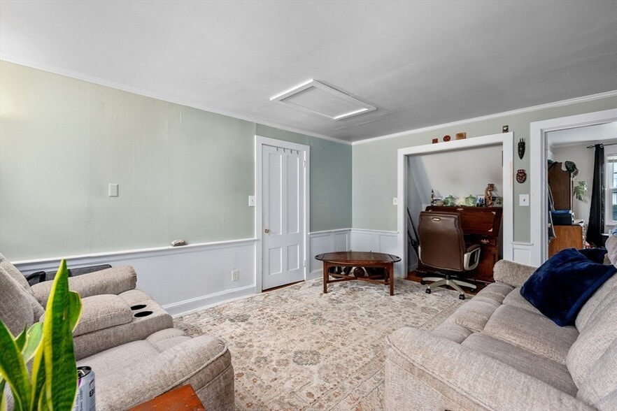 More Photos Of 53 School St, Hyannis Apartments For Sale