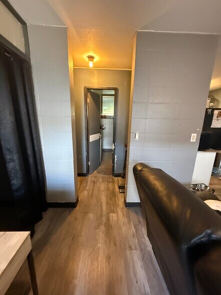 More Photos Of 2135 Bannister Pl, Honolulu Multifamily For Sale