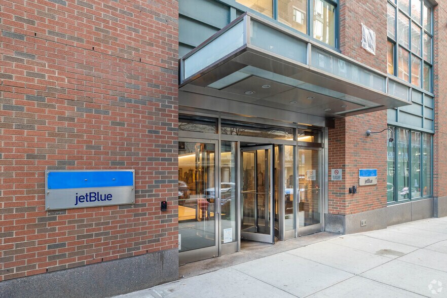 More Photos Of 27-01 Queens Plz N, Long Island City Office For Lease