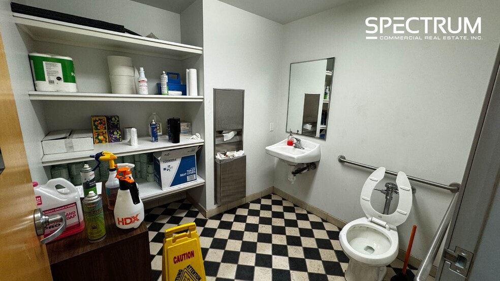 More Photos Of 29059 The Old Rd, Valencia Warehouse For Lease