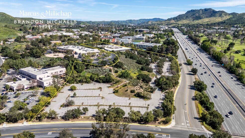 More Photos Of 4553 La Tienda Rd, Westlake Village Light Manufacturing For Sale