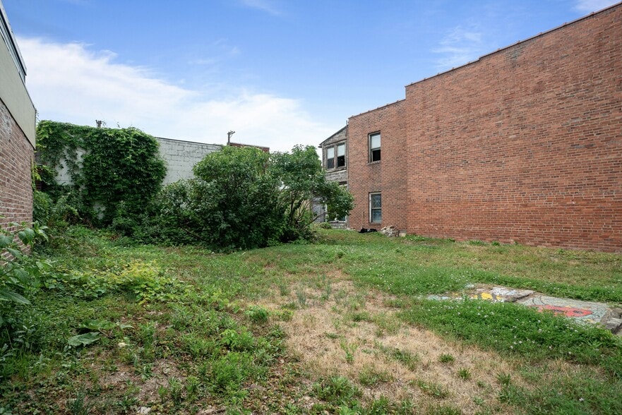 More Photos Of 711 James St, Pittsburgh Storefront Retail Residential For Sale