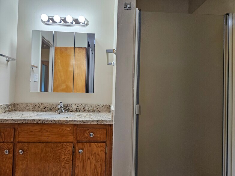 More Photos Of 1049 Armstrong St, Hayward Apartments For Sale