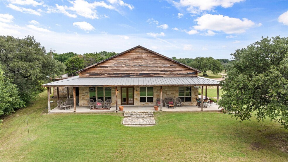 More Photos Of 1904 Floyd Rd, Weatherford Specialty For Sale