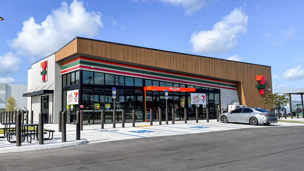 Primary Photo Of 2450 W Memorial Blvd, Lakeland Convenience Store For Sale