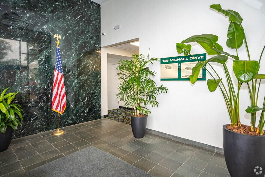 More Photos Of 125 Michael Dr, Syosset Office For Lease