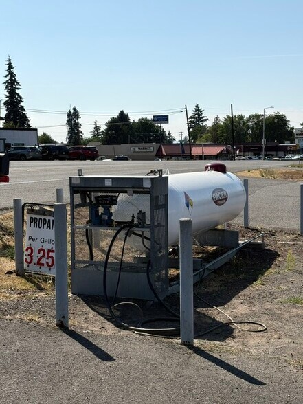 More Photos Of 765 E Broadway St, Goldendale General Retail For Sale