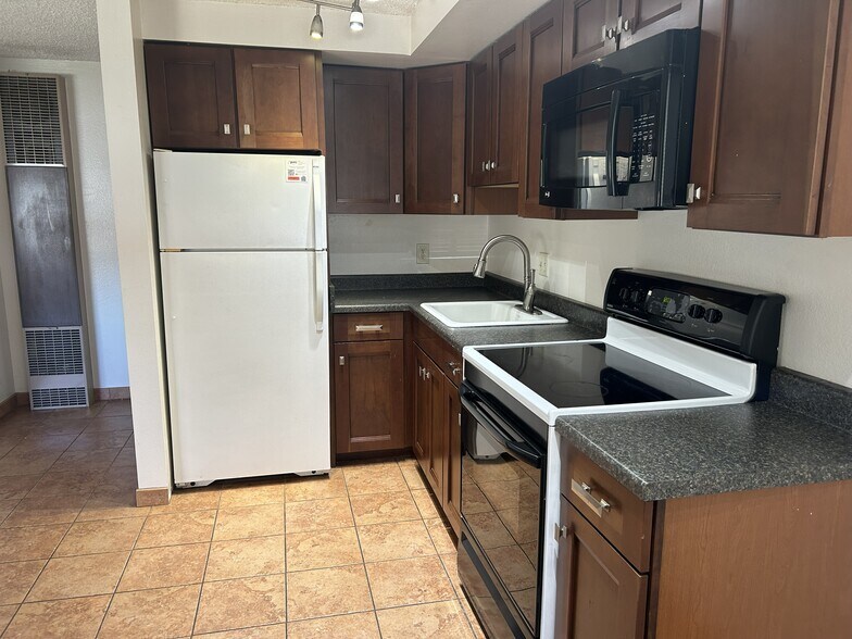 More Photos Of 370 La Rue Ave, Reno Apartments For Sale