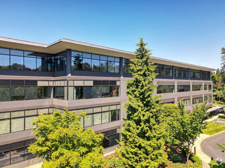 More Photos Of 720 4th Ave, Kirkland Office For Lease