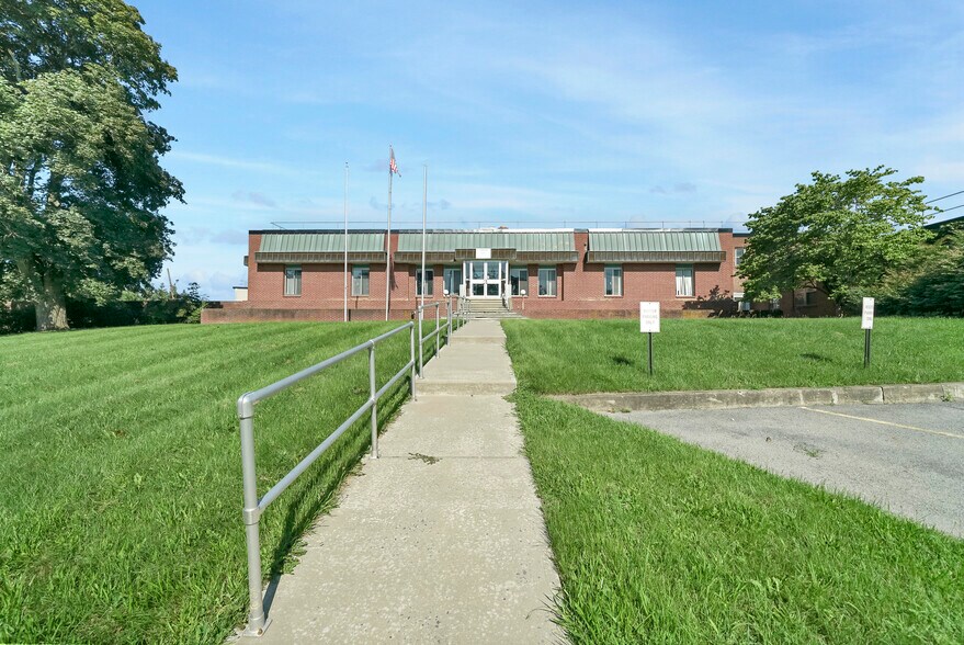 More Photos Of 25 Oakland Ave, Chester Warehouse For Sale
