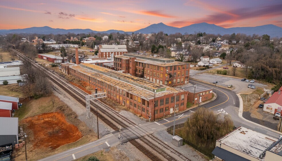 More Photos Of 550 Grove St, Bedford Manufacturing For Sale