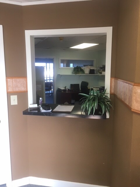 More Photos Of 1460 S McCall Rd, Englewood Medical For Sale