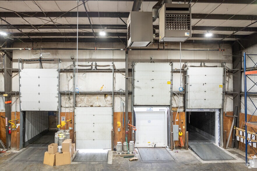More Photos Of 475 Oberlin Ave S, Lakewood Warehouse For Lease