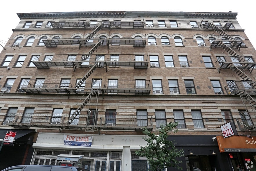 More Photos Of 29 Avenue B, New York Apartments For Lease