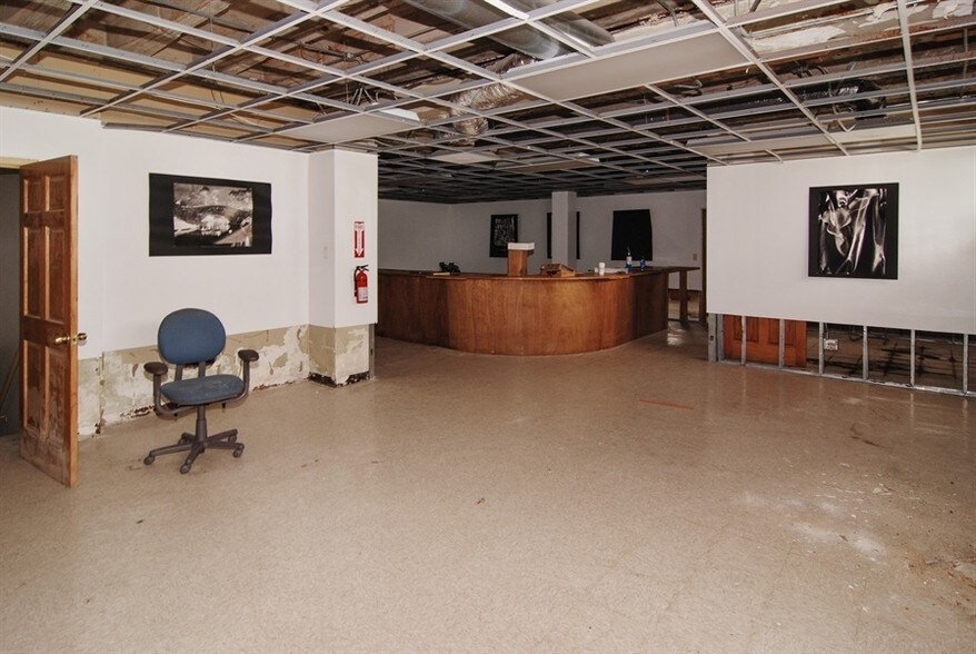 More Photos Of 1908 Saint Charles Rd, Maywood Storefront Retail Residential For Sale