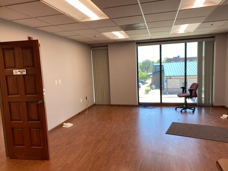 More Photos Of 11919 W I-70 N, Wheat Ridge Warehouse For Sale