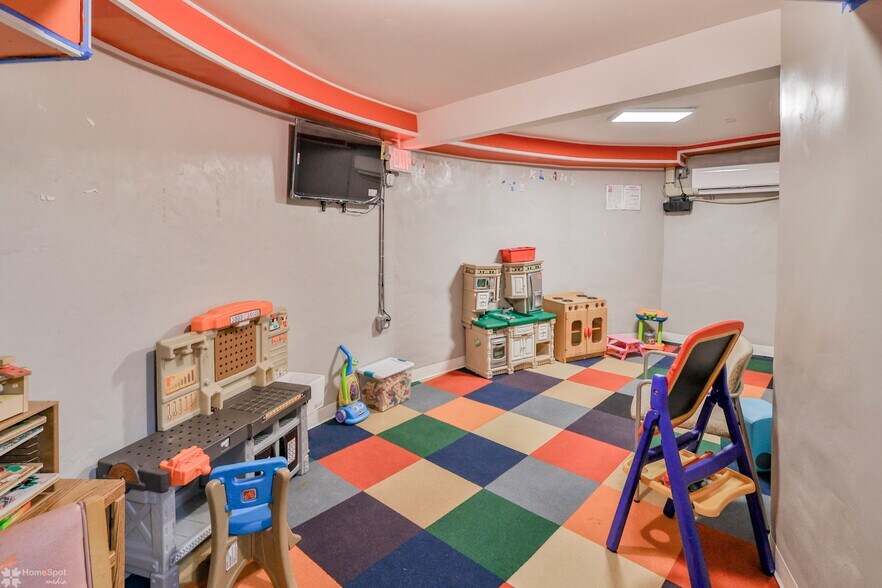 More Photos Of 1248 W Hamilton St, Allentown Office For Sale