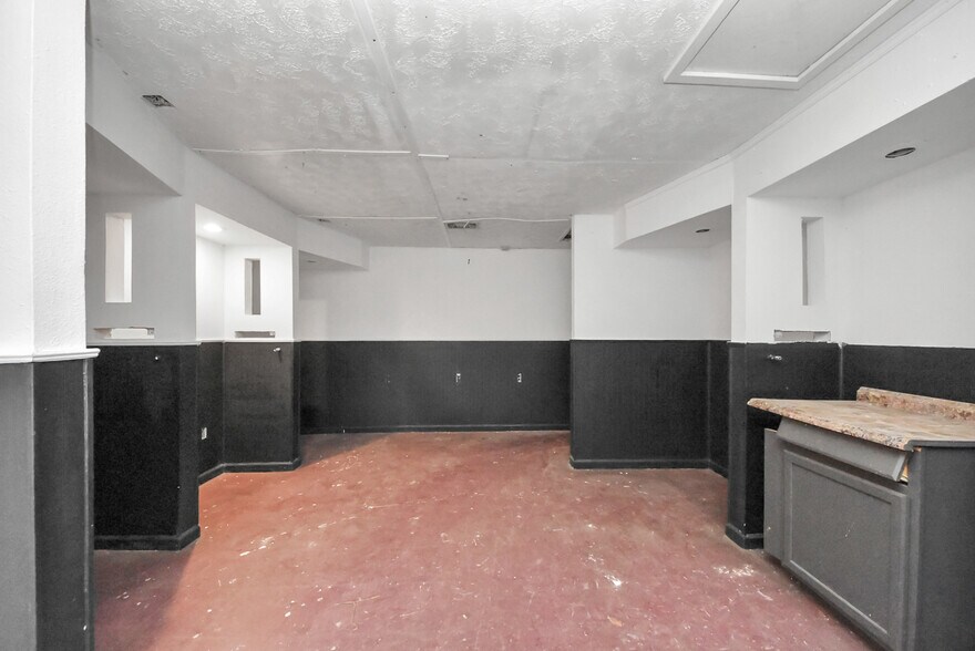 More Photos Of 8101 Tidwell Rd, Houston Freestanding For Sale
