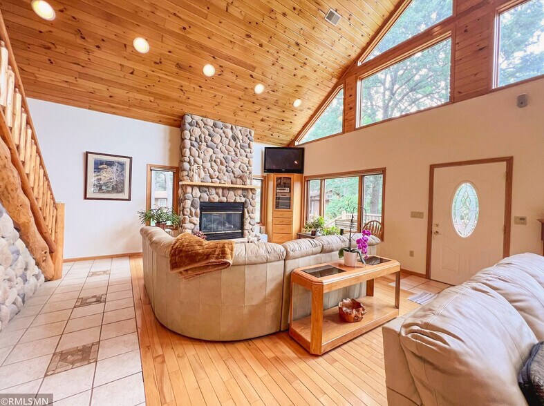 More Photos Of 930 Highway 65 S, Mora Lodge Meeting Hall For Sale